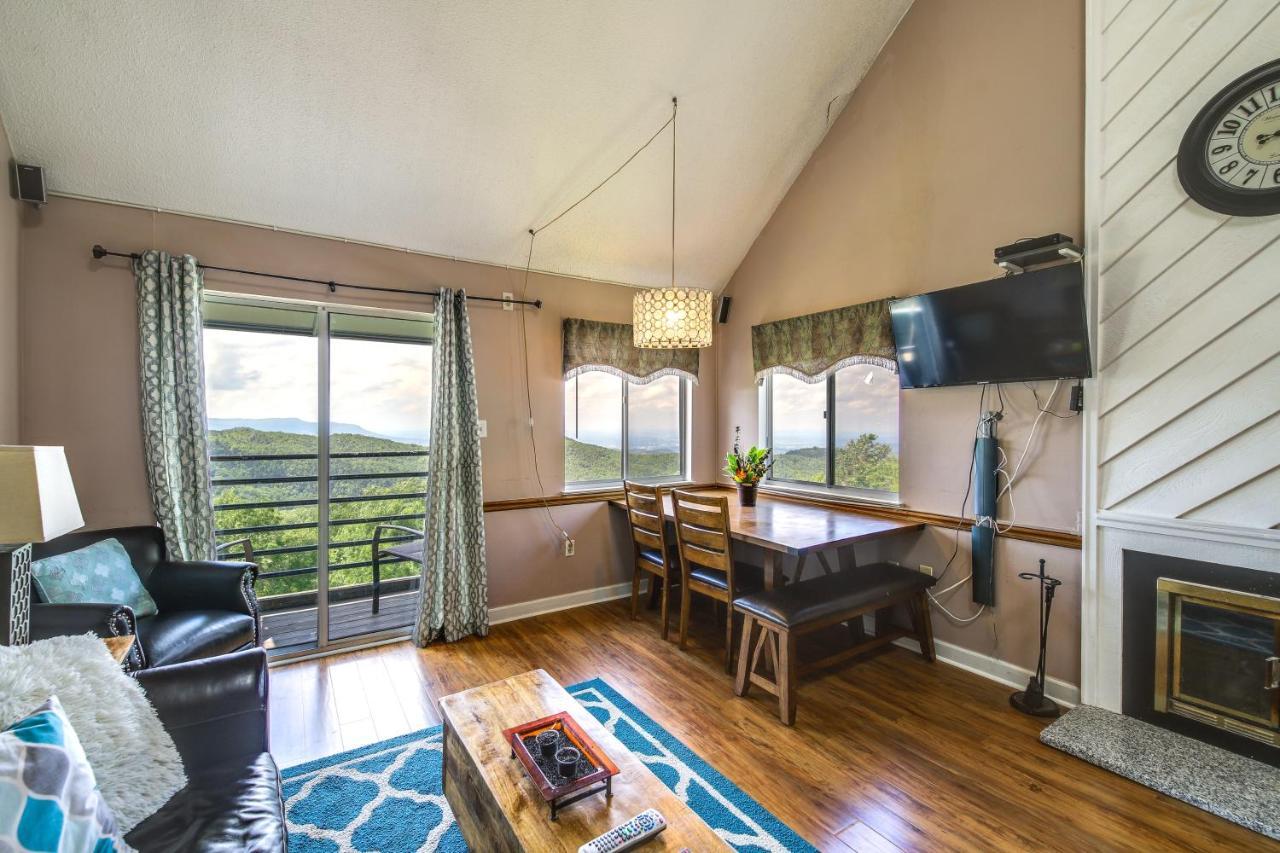 Gatlinburg Mountaintop Condo With Balcony And Views! ภายนอก รูปภาพ