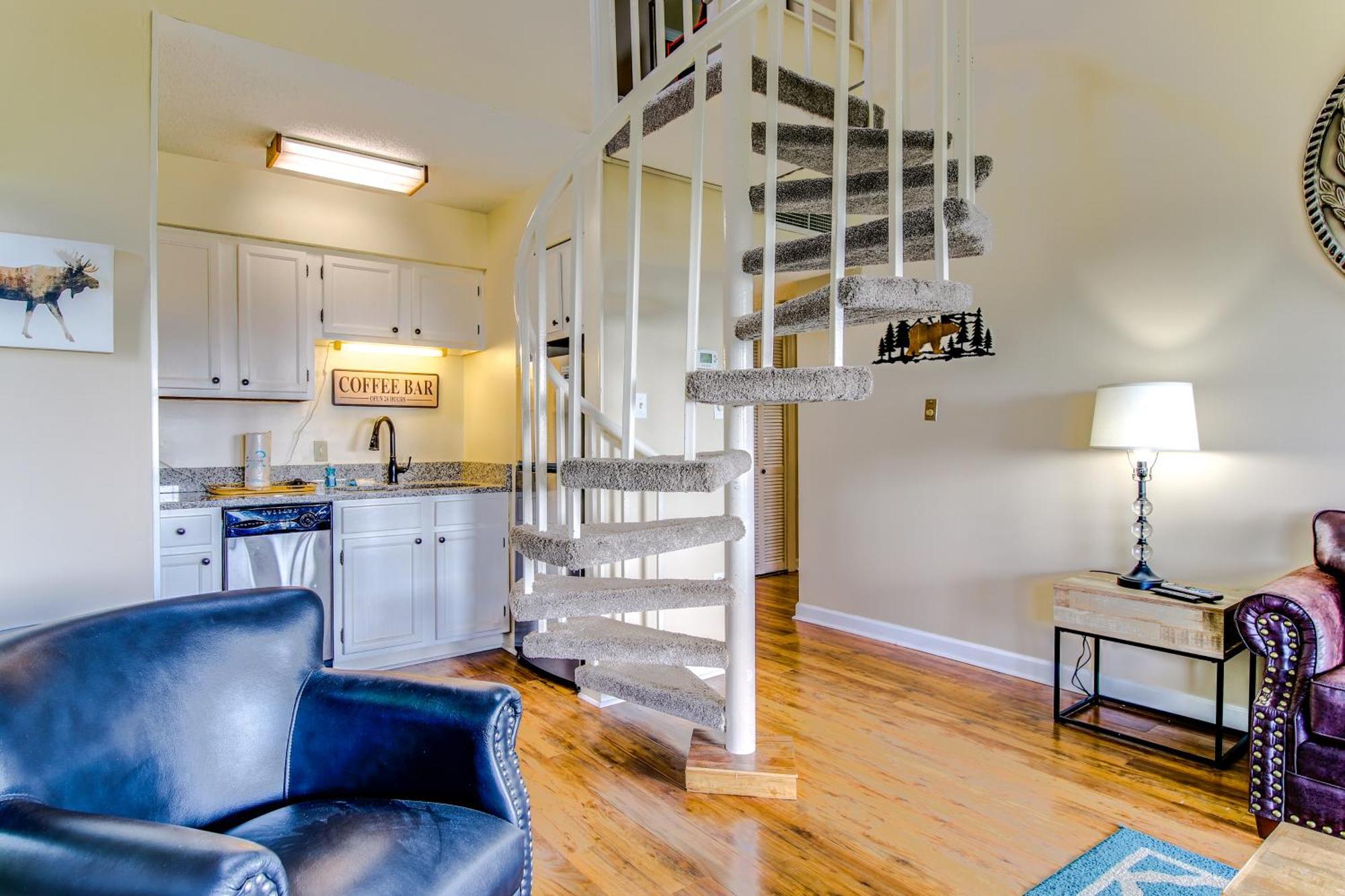 Gatlinburg Mountaintop Condo With Balcony And Views! ภายนอก รูปภาพ