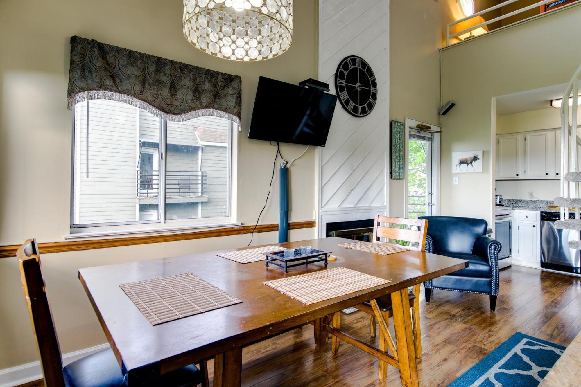 Gatlinburg Mountaintop Condo With Balcony And Views! ภายนอก รูปภาพ